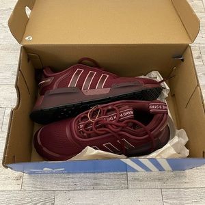 Women’s Adidas Sneakers NMD_V3